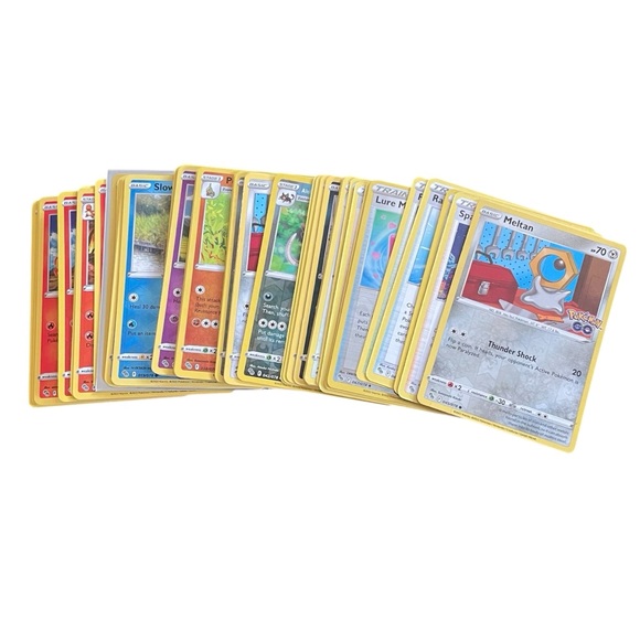 Pokémon Go Cards - Picture 1 of 2